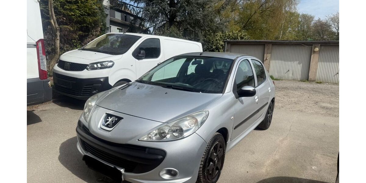 Peugeot 206 187.000 km 1.999 &euro; Essen 45143