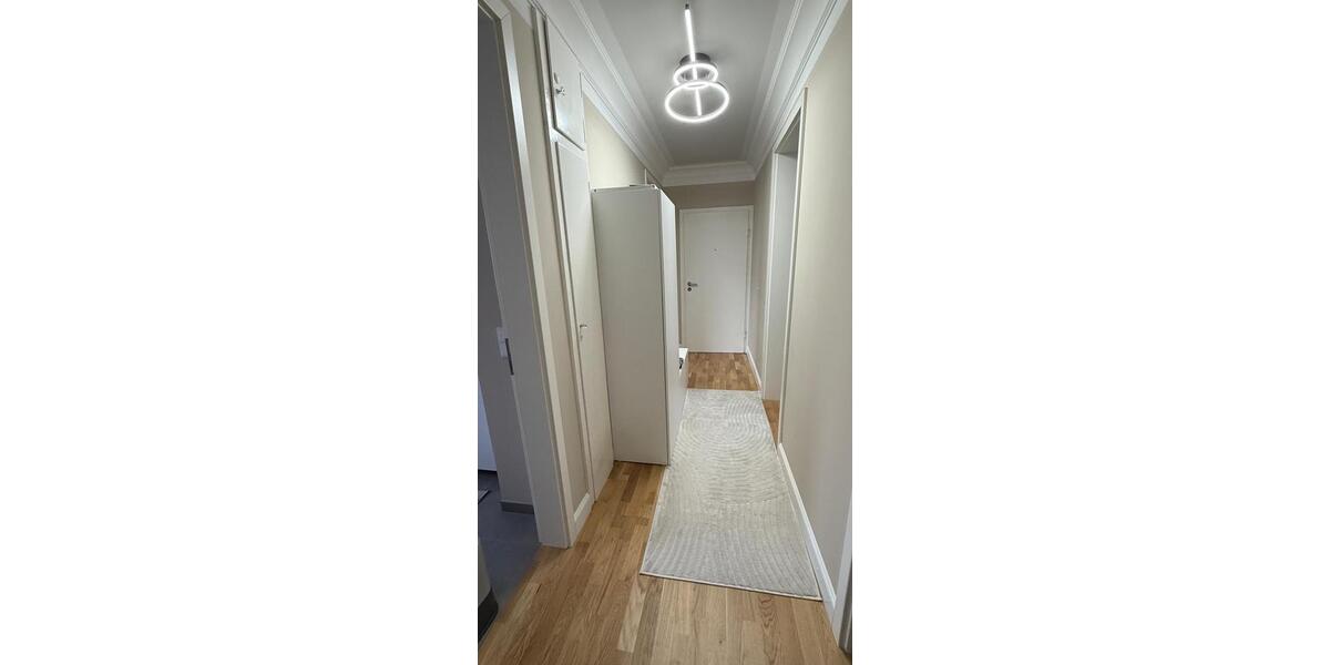 Luxuriös saniert & komplett möbliert 3 zimmer