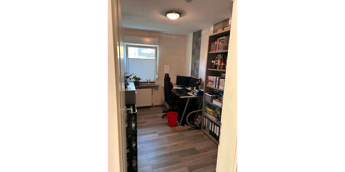 Erdgeschoss Wohnung ab 15. März zu vermieten 3 zimmer