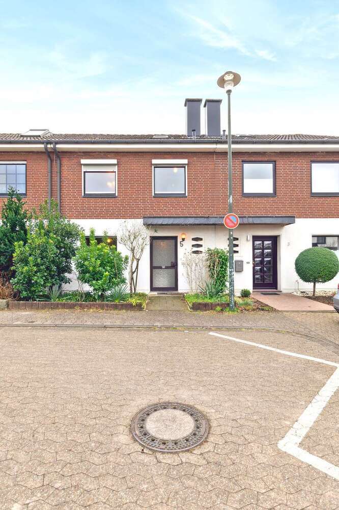 Haus zum Kaufen in Düsseldorf Angermund 499.000 € 98 m²
