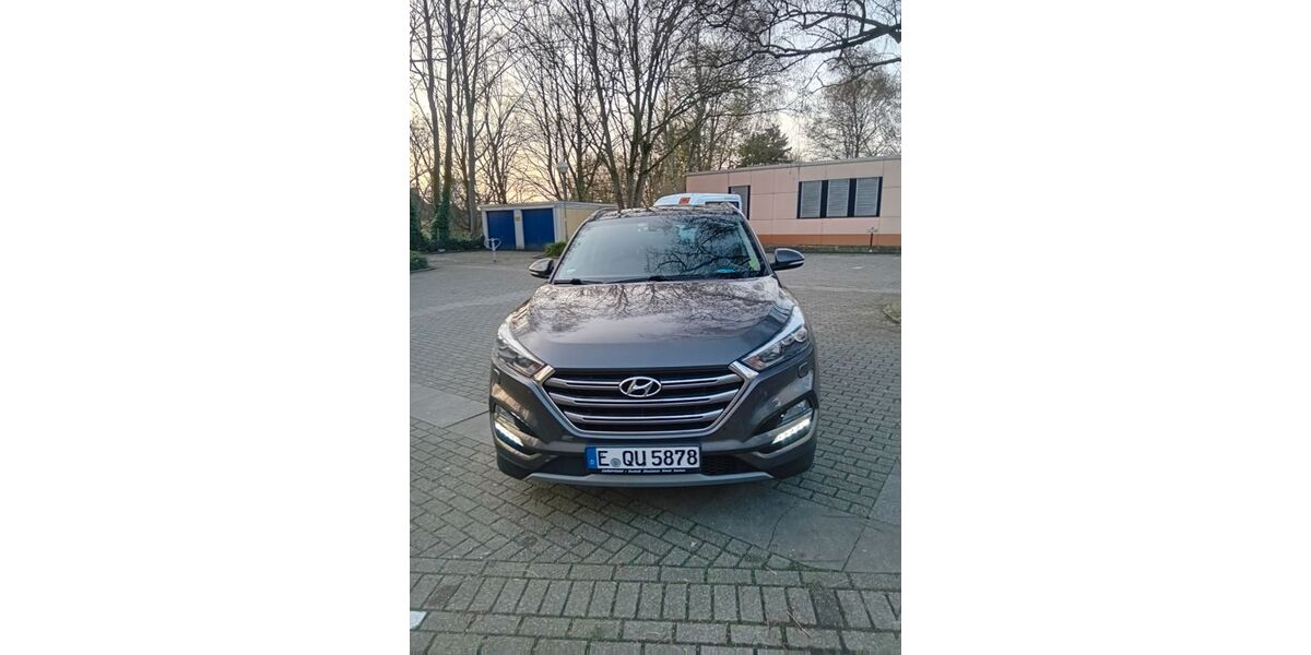Hyundai TUCSON 86.000 km 15.999 &euro; Essen 45356