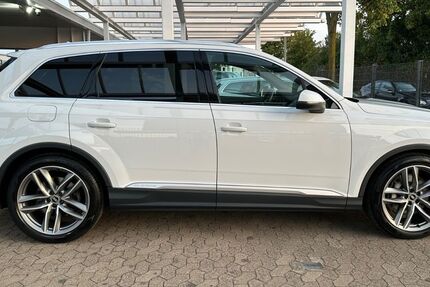 Audi Q7 123.000 km 46.750 &euro; Dinslaken 46539
