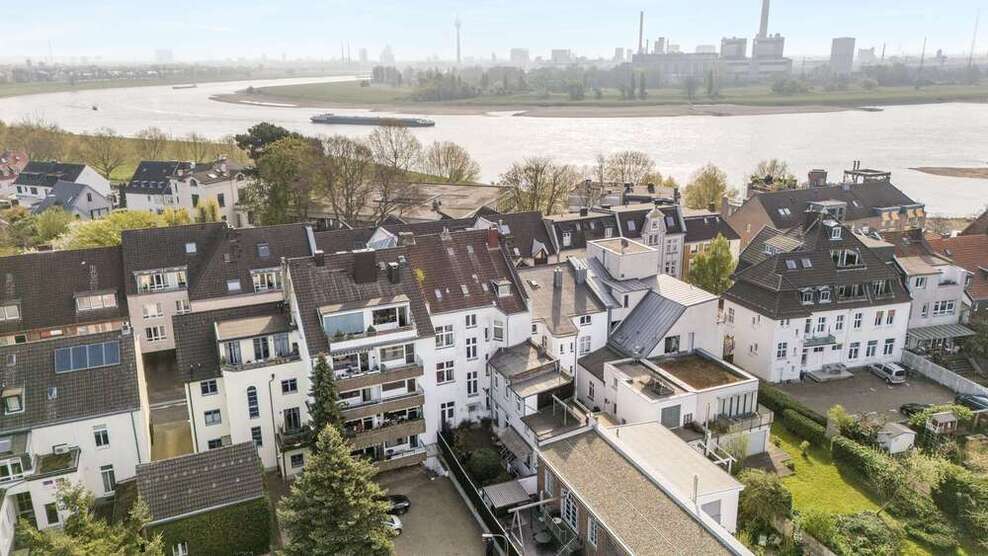 Wohnung zum Kaufen in Düsseldorf 215.000 € 34.53 m²