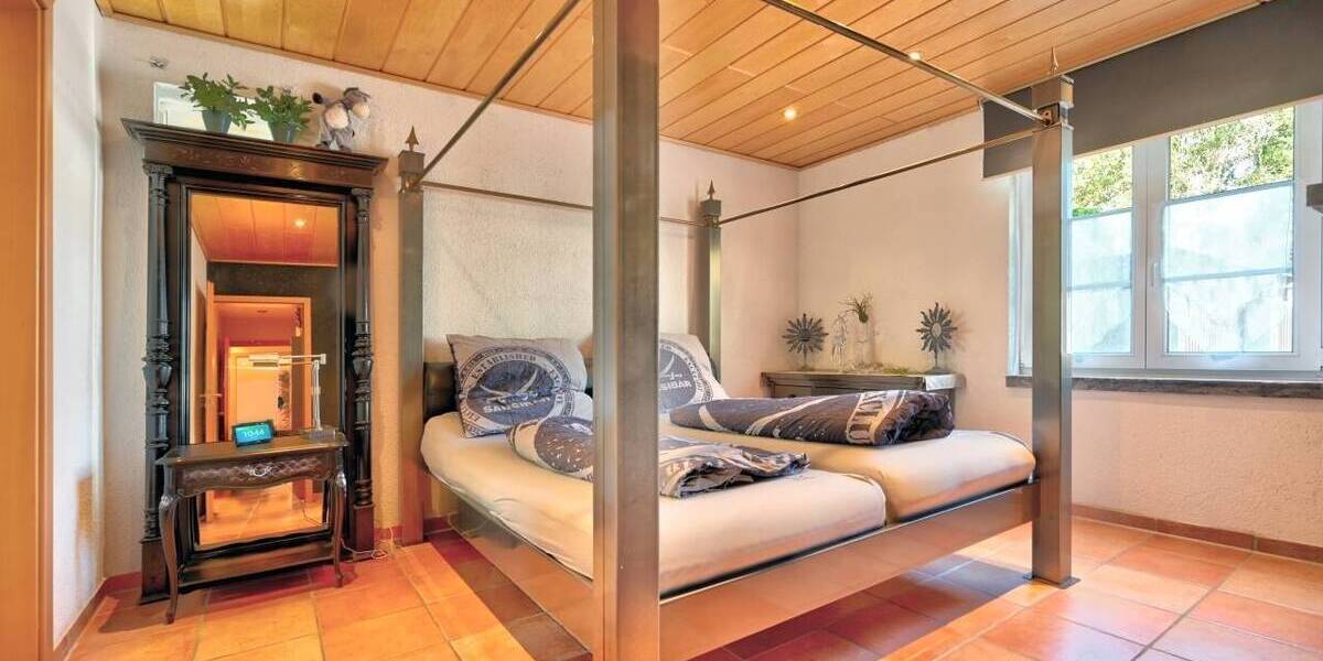 Mehrfamilienhaus, Wohnhaus Essen Frintrop - 5 Zimmer, 160 m&sup2;, 469.000&euro; | Angebot:26487013