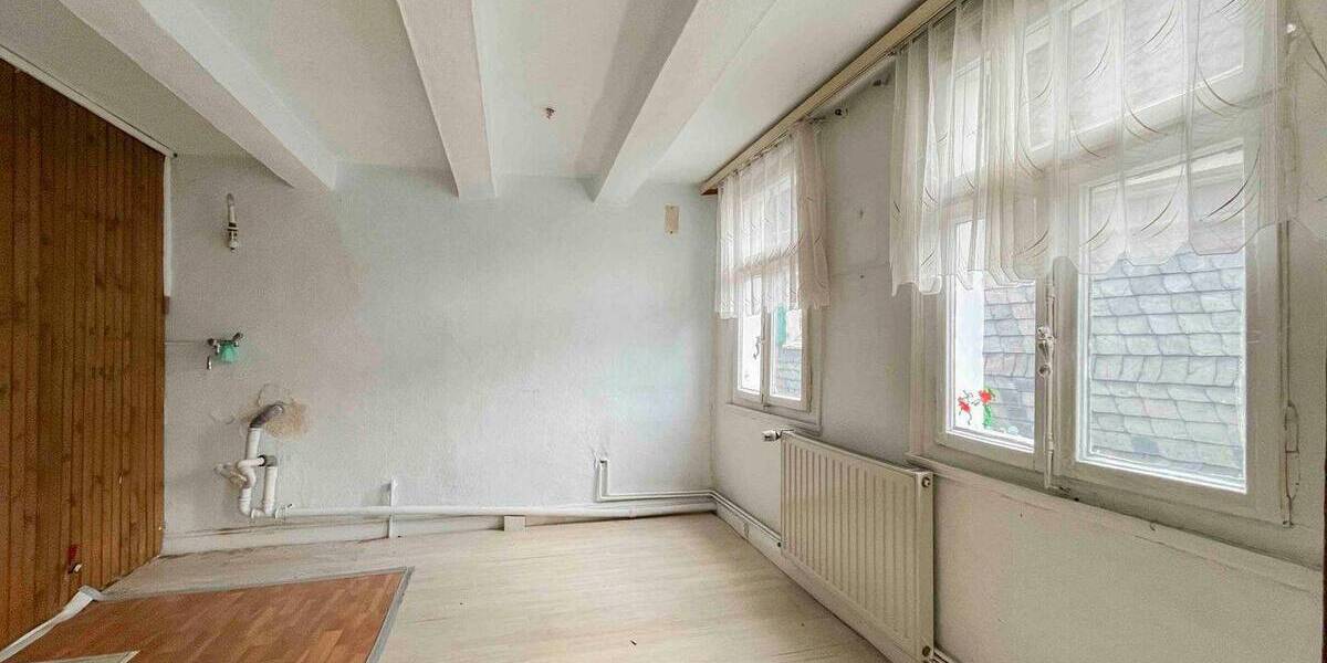 Einfamilienhaus Solingen Gräfrath - 6 Zimmer, 108 m&sup2;, 160.000&euro; | Angebot:26929918