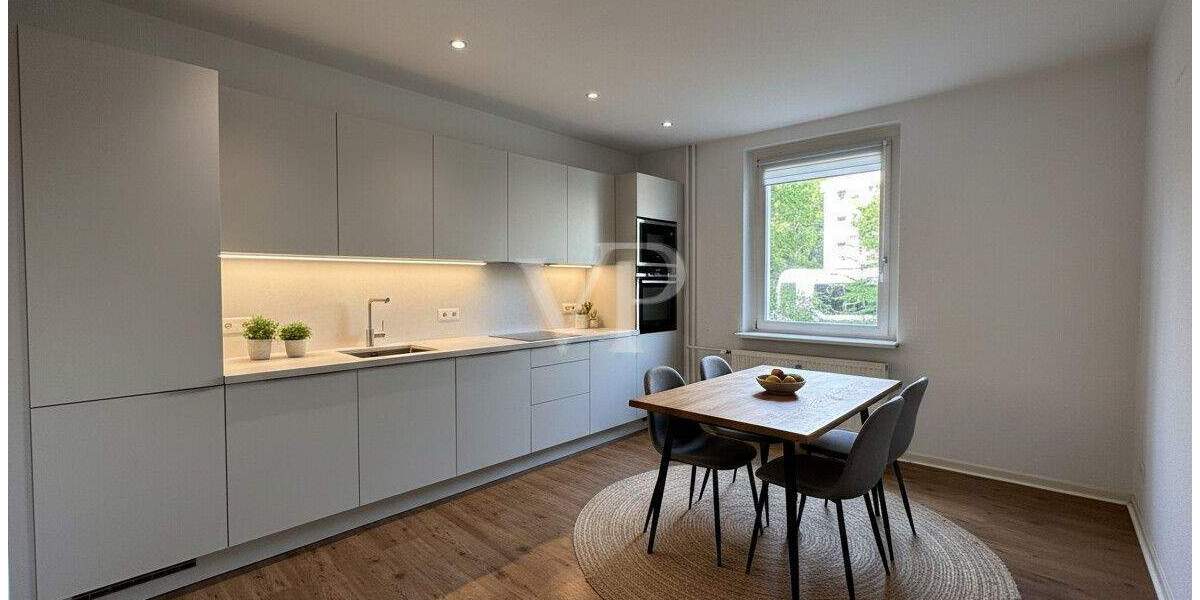 Flexibel nutzbares Drei-Familien- oder Einfamilienhaus in beliebter Wohnlage mit Garage & Stellplatz 6 zimmer