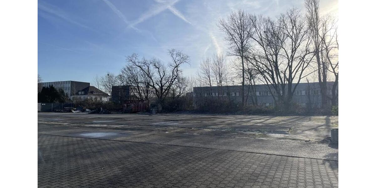 Ca. 1.000m² Freifläche im Gewerbepark in Moers-Hülsdonk zimmer