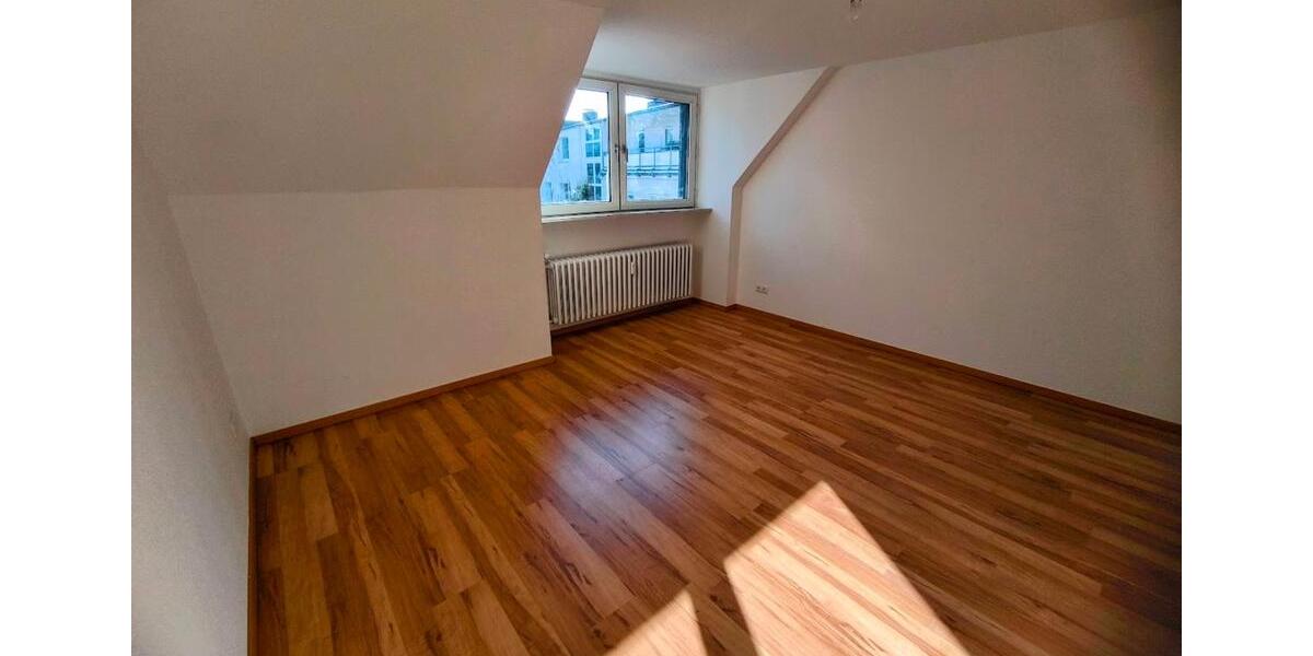 Moderne, helle, ruhige 2-ZKB-Whg. mit EBK in Essen Südviertel 2 zimmer