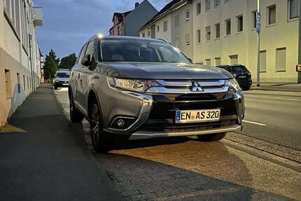 Mitsubishi Outlander 268.000 km 12.900 € Schwelm 58332