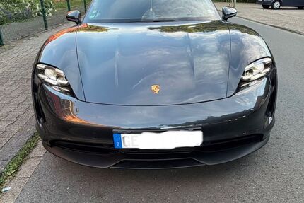 Porsche Taycan 71.000 km 69.615 &euro; Gelsenkirchen 45899
