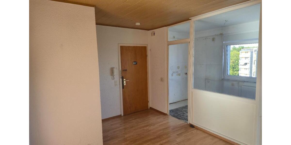 Dachgeschoßwohnung Wuppertal Gemarkung Nächstebreck - 3 Zimmer, 72 m&sup2;, 120.000&euro; | Angebot:27496402