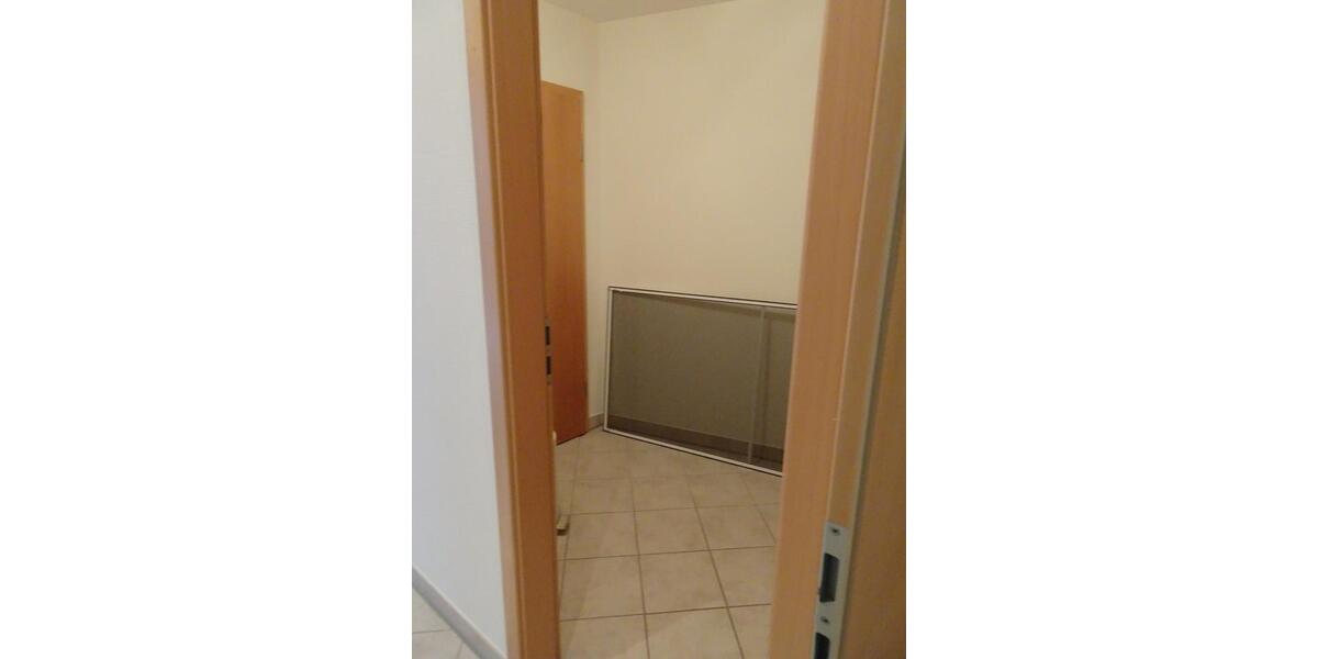 Etagenwohnung Bottrop Feldhausen - 3.5 Zimmer, 119 m&sup2;, 1.100&euro; | Angebot:25810856