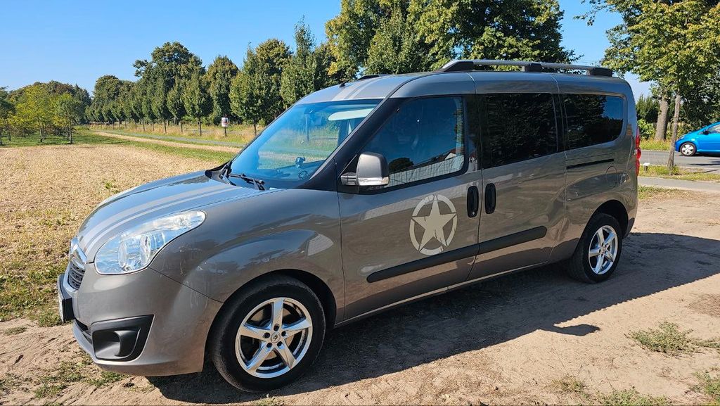 Opel Combo 97.200 km 9.450 &euro; Oer-Erkenschwick 45739