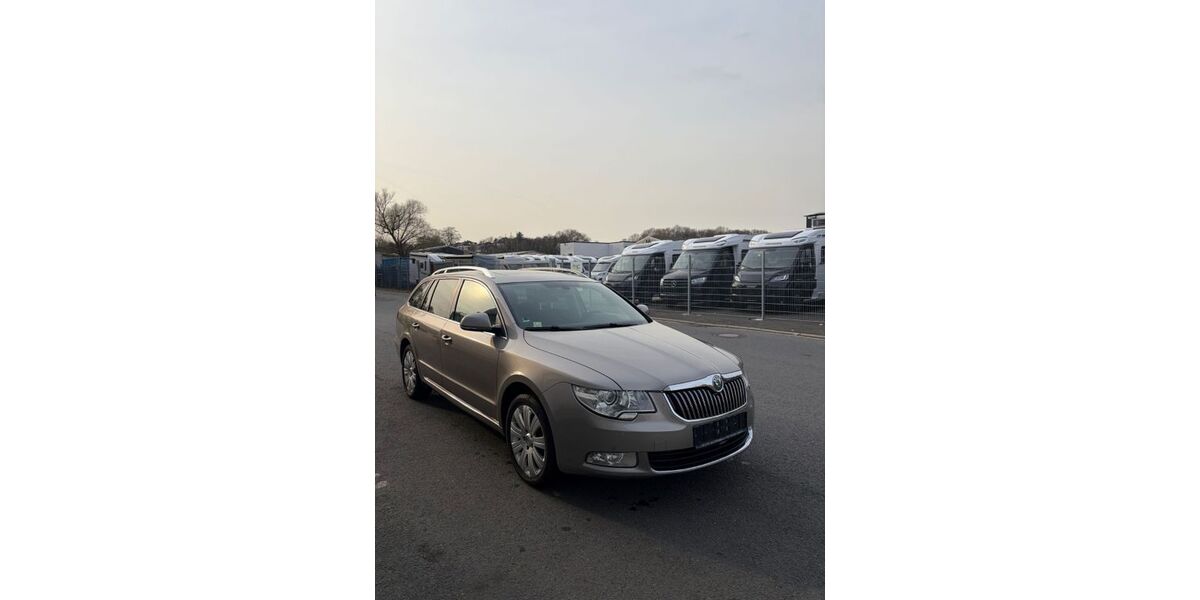 Skoda Superb 120.000 km 9.000 &euro; Essen 45326
