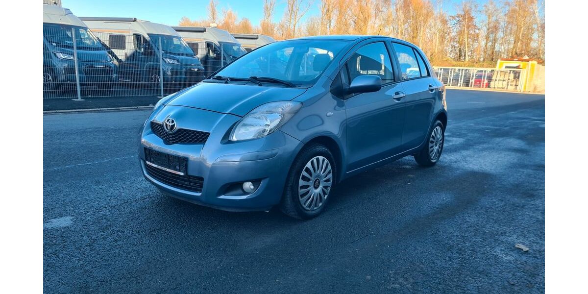 Toyota Yaris 236.478 km 3.290 &euro; Essen 45309