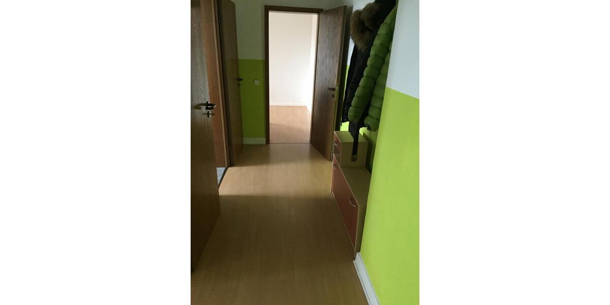 122qm ETW (72qm frei ab 1.5.26, 50qm vermietet) 4 zimmer