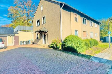 Zweifamilienhaus mit Anbau und Garage in Oer-Erkenschwick zimmer