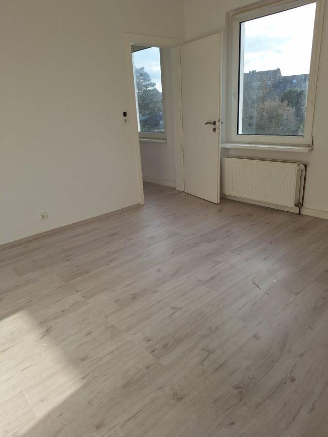 Provisionsfrei* Mit Gartenteil + Stellplatz! Gemütl. DG-Wo, sofort bezugsfrei!