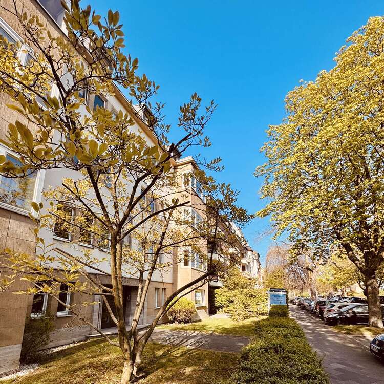 Wohnung zum Kaufen in Düsseldorf 639.000 € 127 m²
