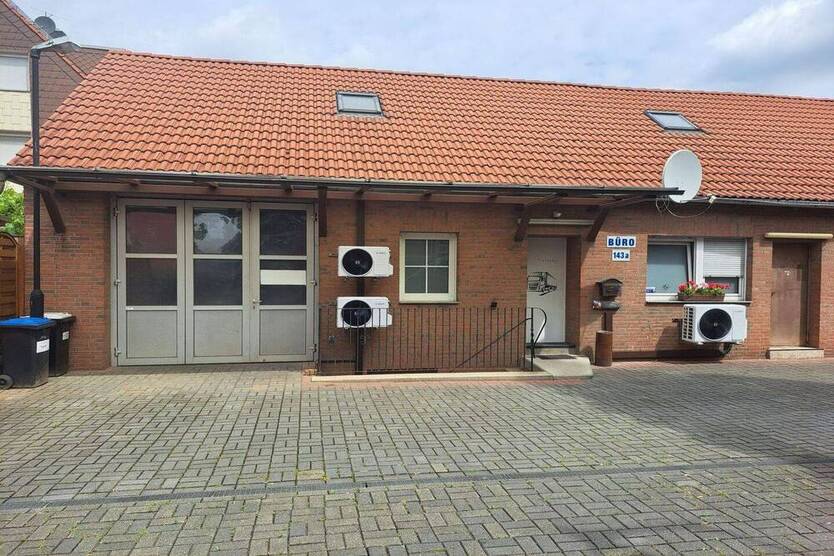 Attraktive Gewerbeeinheit mit Büroflächen, Lager und Entwicklungspotenzial in Duisburg-Buchholz zimmer