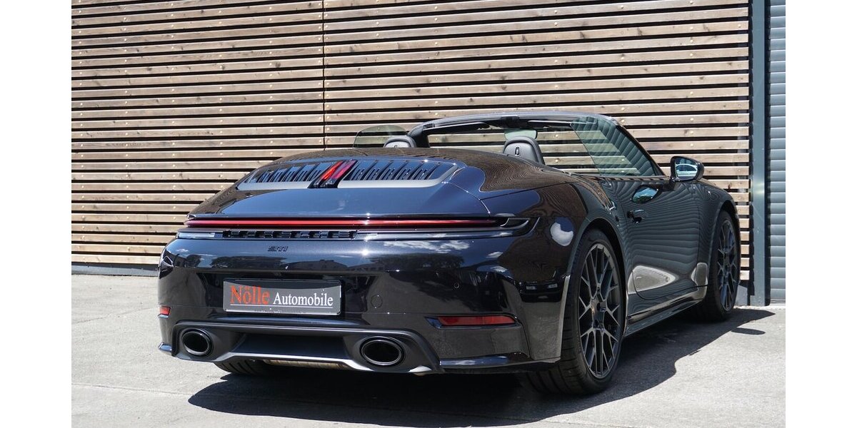 Porsche 992 Carrera S Matrix Bose Carbon HA-Lenk NP209t 5.890 km 172.400 &euro; Wuppertal 42327