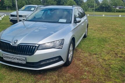 Skoda Superb 84.000 km 23.600 &euro; Duisburg 47167