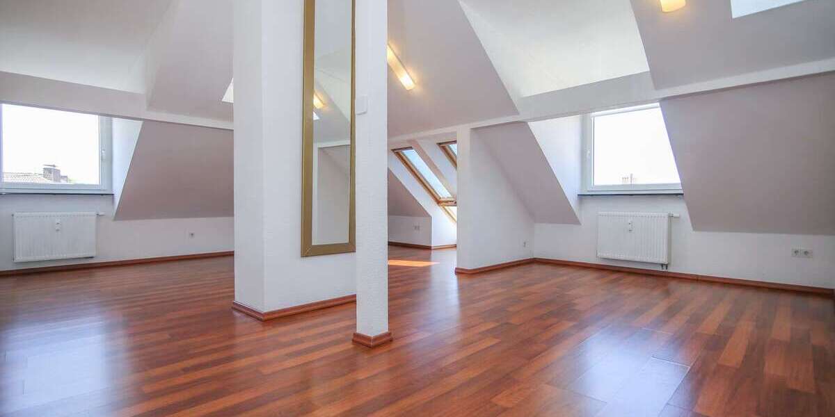 Etagenwohnung Mülheim an der Ruhr - 2 Zimmer, 82 m&sup2;, 790&euro; | Angebot:25880490