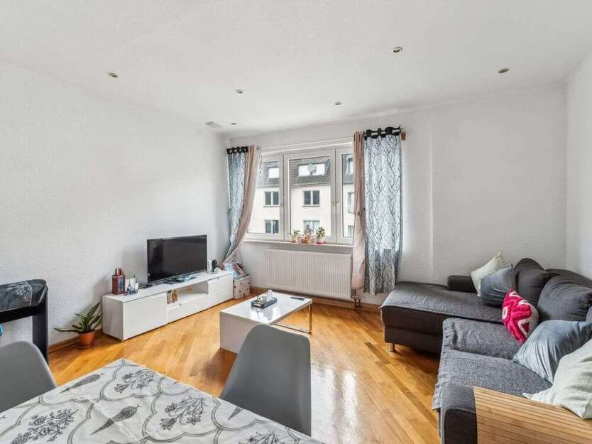 Wohnung zum Kaufen in Düsseldorf 324.000 € 70.83 m²