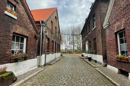 Wohnung zum Mieten in Hünxe-Krudenburg 1.878,58 € 135.15 m² 4 zimmer