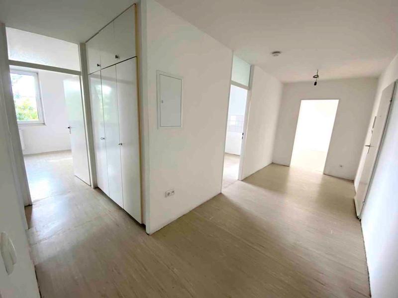 Etagenwohnung Ratingen Tiefenbroich - 3 Zimmer, 81 m&sup2;, 823&euro; | Angebot:25679107