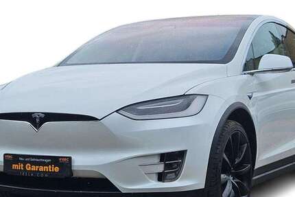 Tesla Model X 56.000 km 37.480 € Duisburg 47249