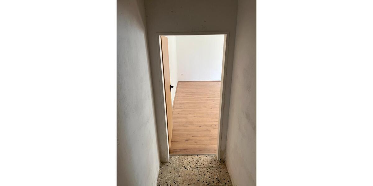 Erdgeschoßwohnung Wuppertal Gemarkung Langerfeld - 1 Zimmer, 36 m&sup2;, 79.000&euro; | Angebot:26825709