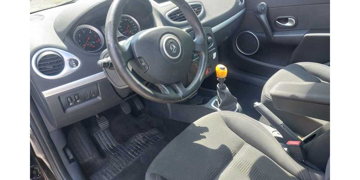 Renault clio 203.150 km 1.999 &euro; Witten 58454