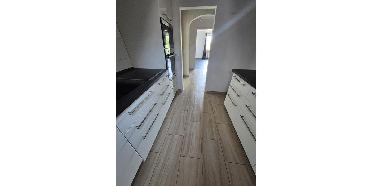 Dachgeschoßwohnung Duisburg Essenberg - 3 Zimmer, 68 m&sup2;, 760&euro; | Angebot:26702250