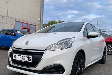 Peugeot 208 71.120 km 8.950 &euro; Velbert 42553