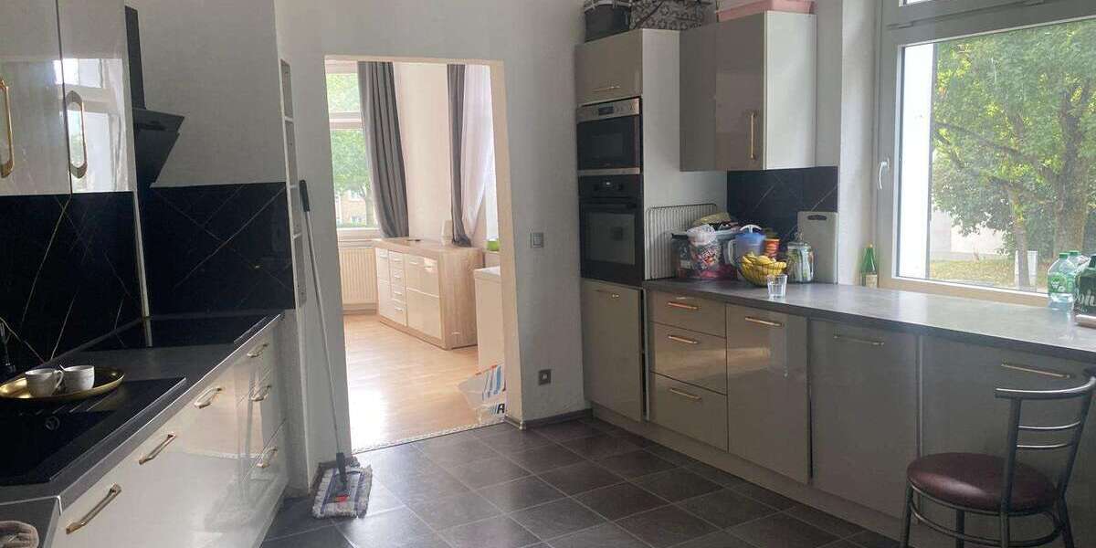 Etagenwohnung Herne Holsterhausen - 7 Zimmer, 142 m&sup2;, 1.100&euro; | Angebot:27303809