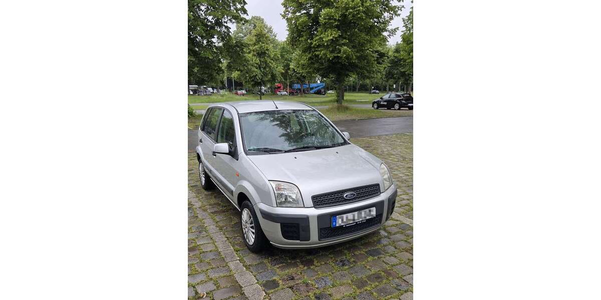 Ford Fusion 44.522 km 3.210 &euro; Altstadt (Duisburg) 47051