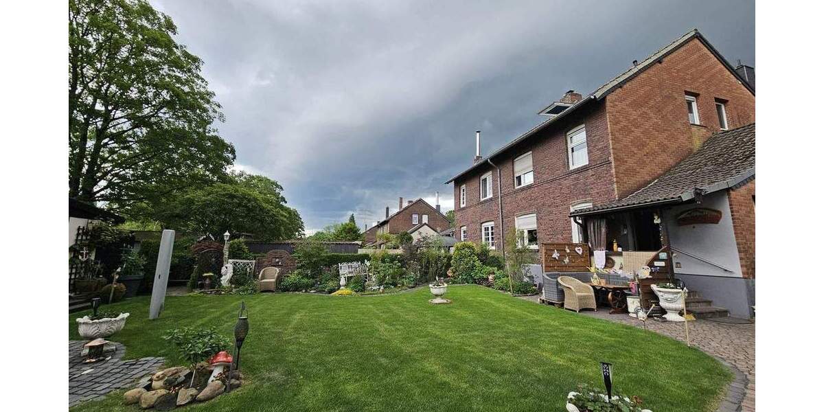 Charmante Doppelhaushälfte mit Geschichte in Recklinghausen-Hochlarmark 3 zimmer