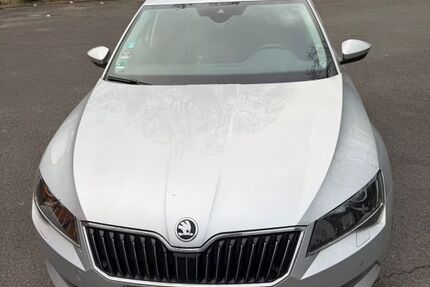 Skoda Superb 244.000 km 9.990 &euro; Bochum 44789