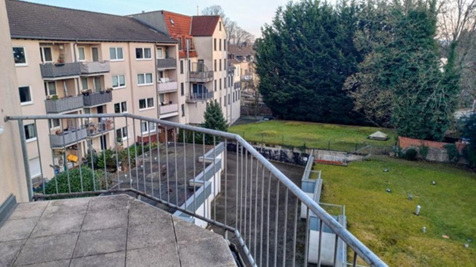 Dachgeschoßwohnung Bochum Bochum-Südwest - 2 Zimmer, 62 m&sup2;, 599&euro; | Angebot:25783008