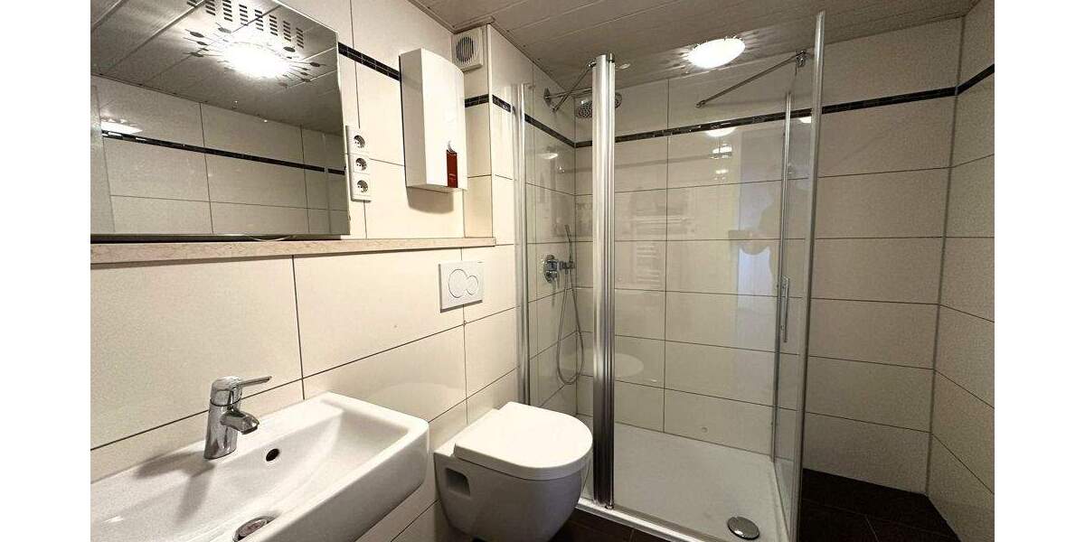 Doppelhaushälfte Essen Karnap - 6 Zimmer, 197 m&sup2;, 450.000&euro; | Angebot:24056728