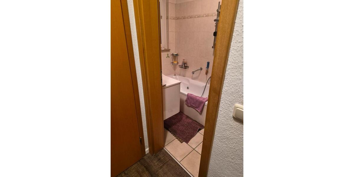 Etagenwohnung Essen Stadtbezirk VII - 3.5 Zimmer, 74 m&sup2;, 980&euro; | Angebot:25721950