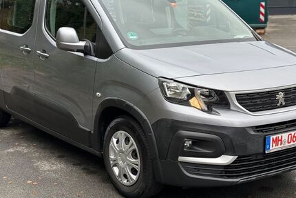 Peugeot Rifter 85.000 km 15.900 € Mülheim an der Ruhr 45479