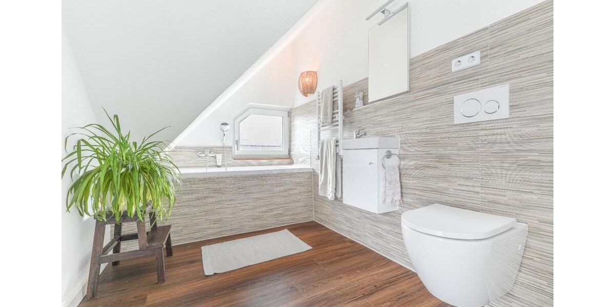 Doppelhaushälfte Essen Stadtbezirk VIII - 4 Zimmer, 127 m&sup2;, 2.150&euro; | Angebot:25657664