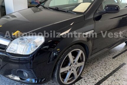 Opel Tigra 135.000 km 3.280 &euro; Recklinghausen 45657