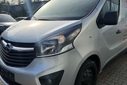 Opel Vivaro 219.000 km 6.950 &euro; Essen 45356
