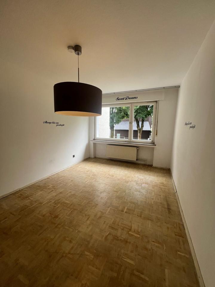 Sonnige BalkonWohnung mit 3 großzügigen Räumen in ruhiger Lage