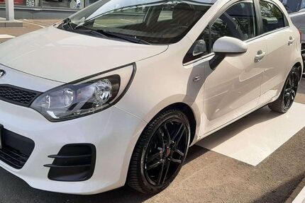 Kia Rio 111.845 km 7.880 &euro; Essen 45326