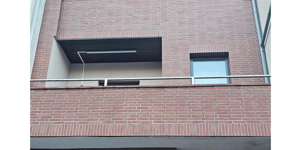 Große helle 3 Zimmer wohnung zum wermiten 1 zimmer