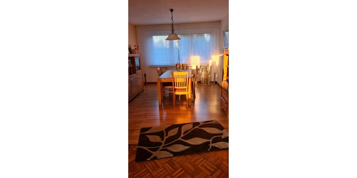 Einfamilienhaus Dorsten - 8 Zimmer, 120 m&sup2;, 310.000&euro; | Angebot:25837645